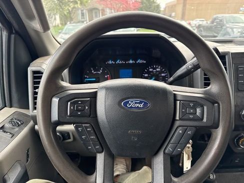Used 2019 Ford F550 4x4 Regular Cab Super Duty w/ XL Value Package image 12