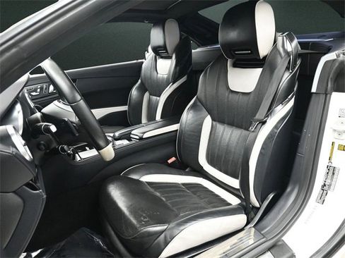 Used 2015 Mercedes-Benz SL 550 w/ White Arrow Edition image 12