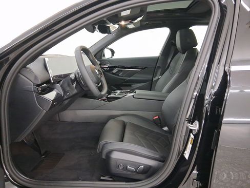 New 2026 BMW 530i w/ Premium Package image 5