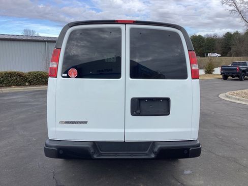 Used 2023 Chevrolet Express 3500 LS image 3