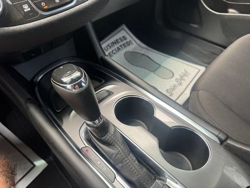 Used 2018 Chevrolet Malibu Hybrid FWD image 22