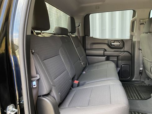 Used 2022 Chevrolet Silverado 1500 Custom image 33