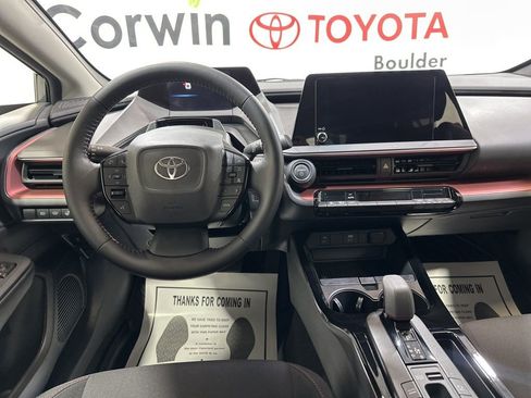 Used 2025 Toyota Prius Plug-In Hybrid image 22
