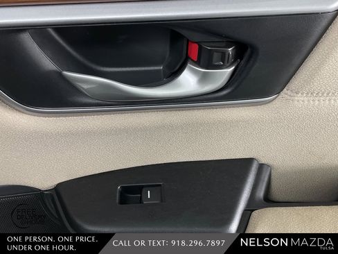 Used 2017 Honda CR-V EX image 39