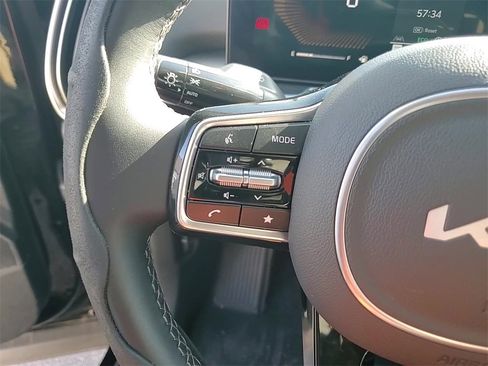 Certified 2025 Kia Sorento S image 14