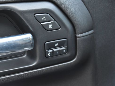 Used 2021 Chevrolet Silverado 3500 High Country AWD/4WD image 15
