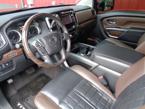 Used 2016 Nissan Titan Platinum Reserve AWD/4WD image 2