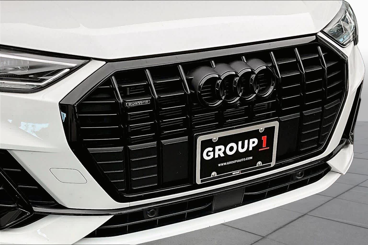 Certified 2025 Audi Q3 2.0T Premium Plus w/ Premium Plus Package AWD/4WD image 32