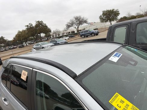 Used 2023 Toyota RAV4 XLE image 4