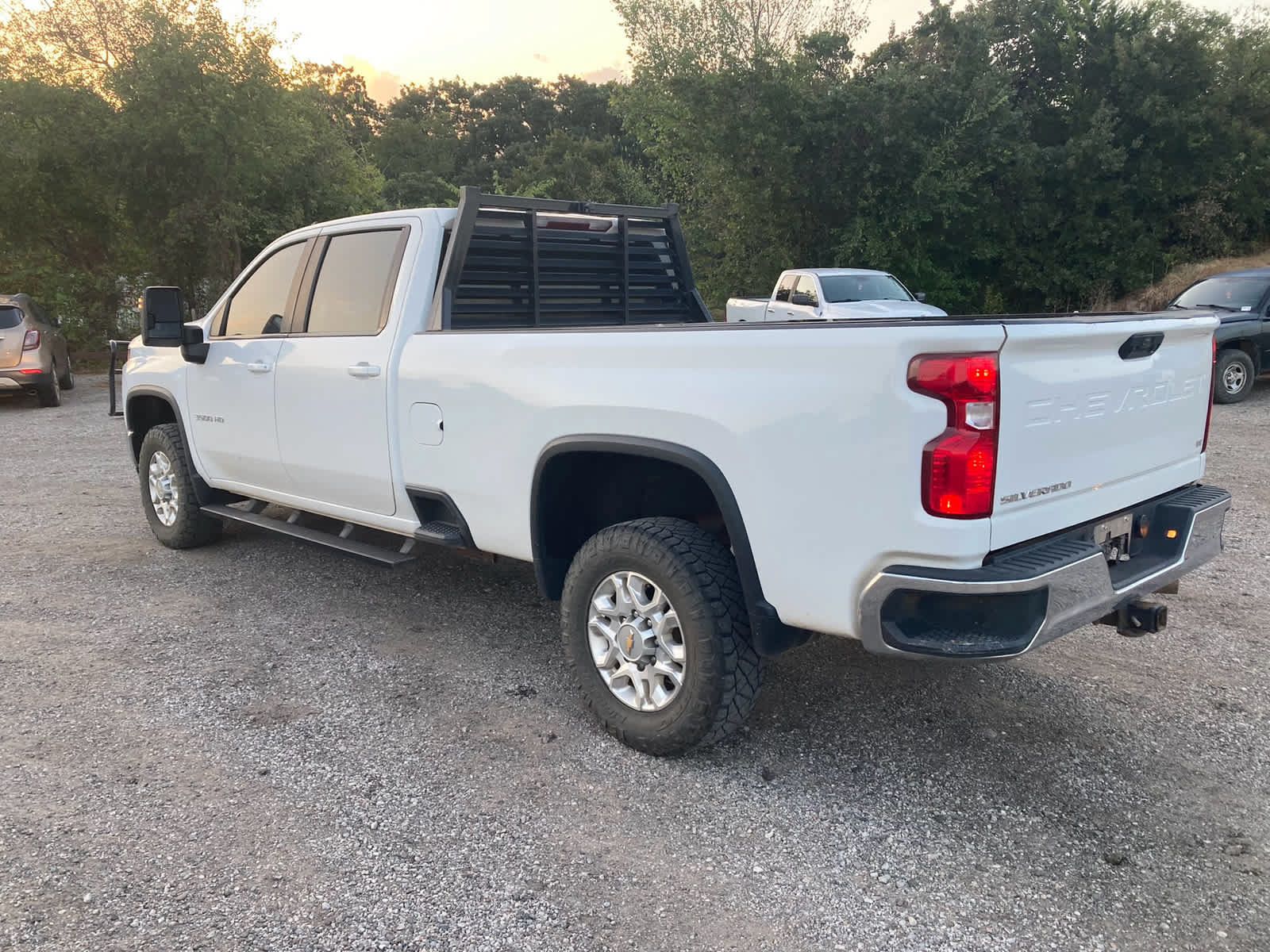 Used 2022 Chevrolet Silverado 3500 LT w/ Convenience Package AWD/4WD image 6