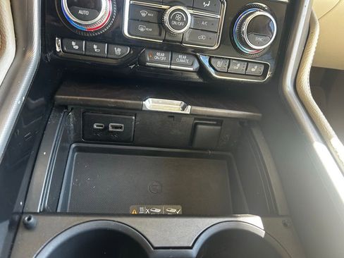 Used 2022 GMC Yukon XL Denali w/ Denali Ultimate Package image 14