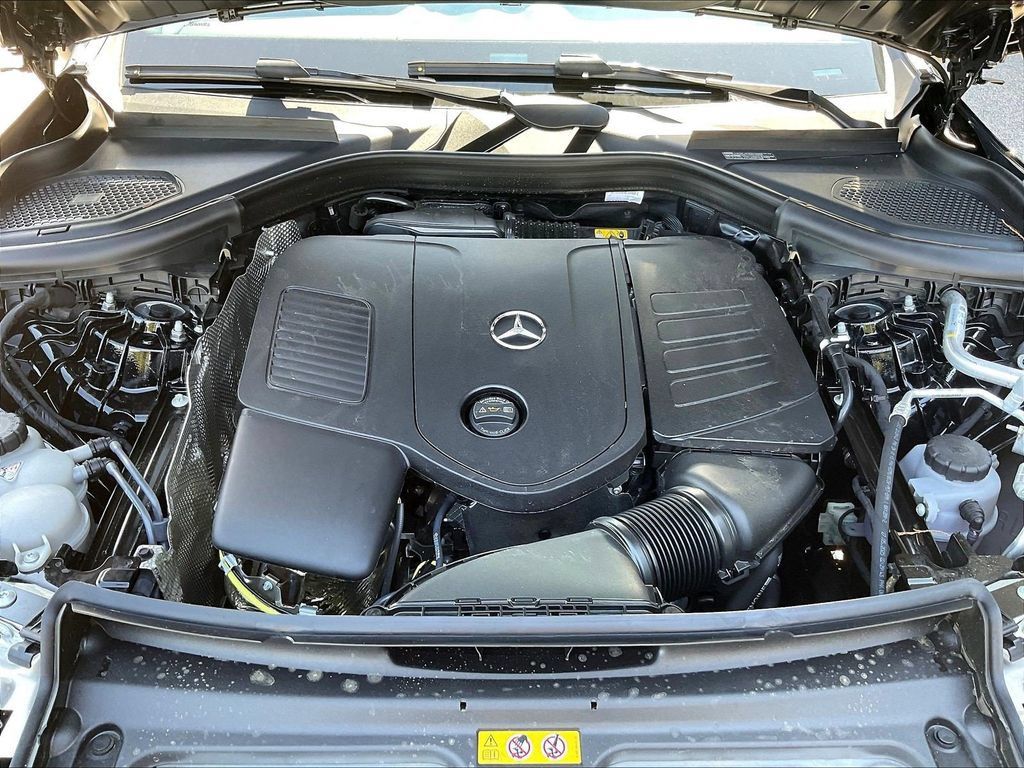 Used 2026 Mercedes-Benz GLC 300 image 30