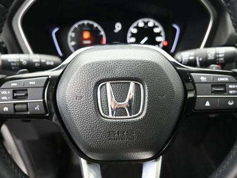 Used 2025 Honda Pilot Touring image 29