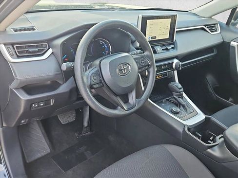 Used 2025 Toyota RAV4 LE AWD/4WD image 10