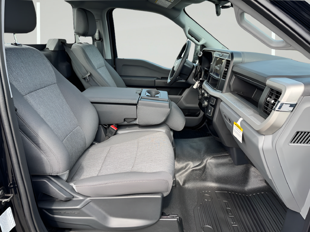 Used 2025 Ford F350 XL w/ XL Chrome Package RWD image 30