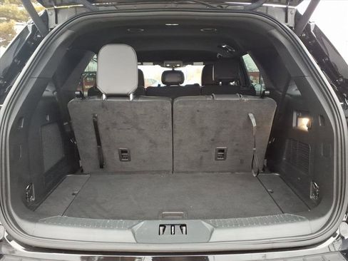 Used 2023 Ford Explorer ST-Line image 10