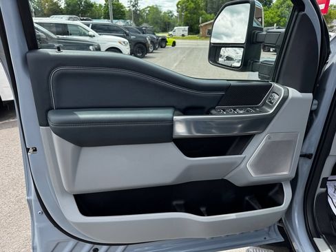 Used 2024 Ford F350 Limited w/ FX4 Off-Road Package AWD/4WD image 11