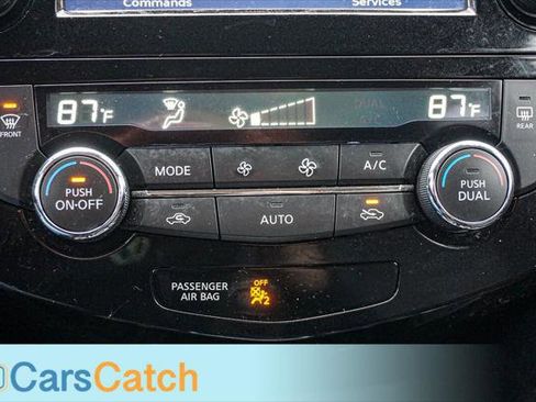 Used 2017 Nissan Rogue SL image 36