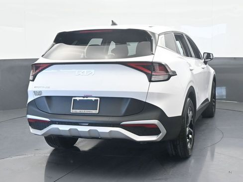 Used 2025 Kia Sportage EX image 5