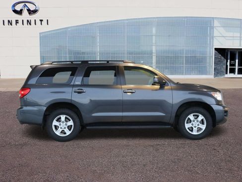 Used 2013 Toyota Sequoia SR5 AWD/4WD image 50