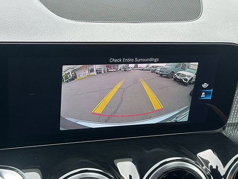 Certified 2022 Mercedes-Benz GLB 250 4MATIC image 19