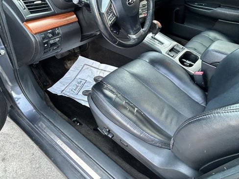 Used 2014 Subaru Outback 3.6R Limited w/ Moonroof Package AWD/4WD image 10