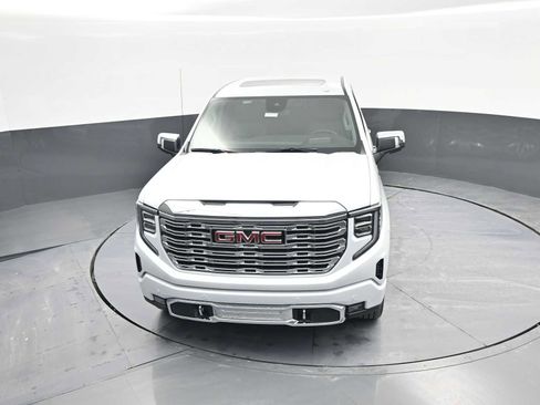 New 2026 GMC Sierra 1500 Denali w/ Denali Reserve Package AWD/4WD image 29