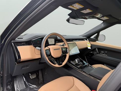 New 2026 Land Rover Range Rover Sport Dynamic SE AWD/4WD image 17