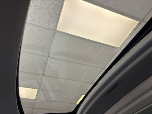 Used 2019 Honda Odyssey EX image 18