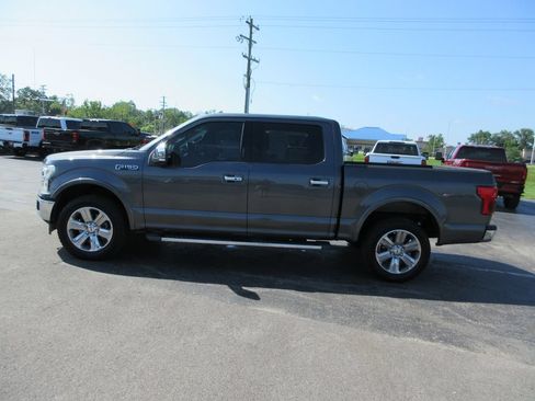 Used 2019 Ford F150 Lariat w/ Equipment Group 502A Luxury AWD/4WD image 10