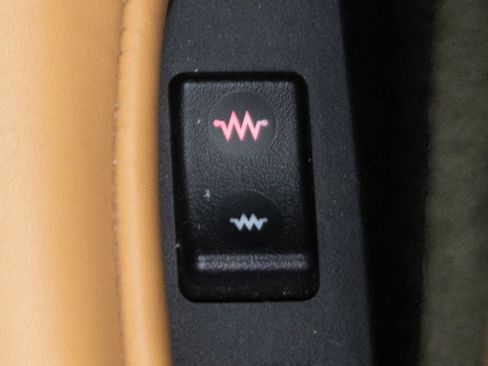 Used 2008 Aston Martin V8 Vantage Roadster image 96