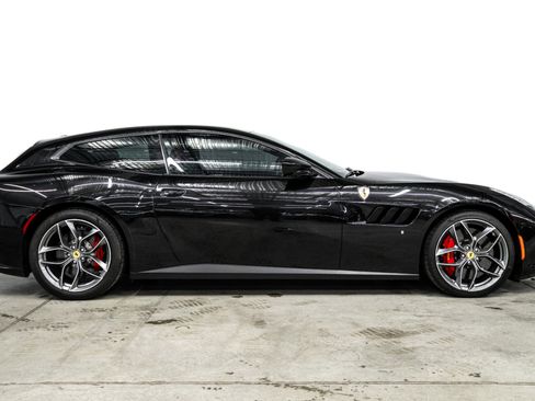 Used 2020 Ferrari GTC4Lusso T RWD image 42