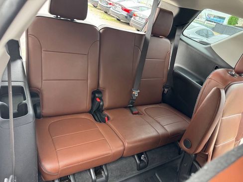 Used 2018 Chevrolet Traverse High Country w/ LPO, Floor Liner Package AWD/4WD image 18