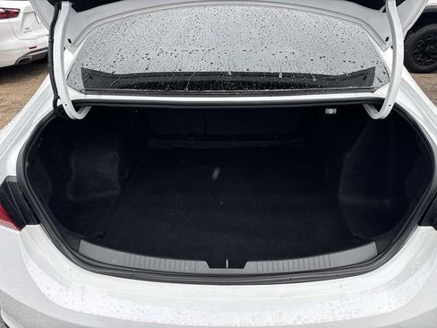 Used 2023 Chevrolet Malibu LT FWD image 10