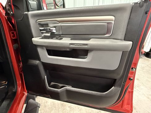 Used 2019 RAM 1500 Big Horn AWD/4WD image 4