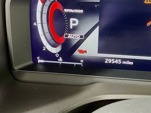 Used 2021 Nissan Rogue Platinum image 12