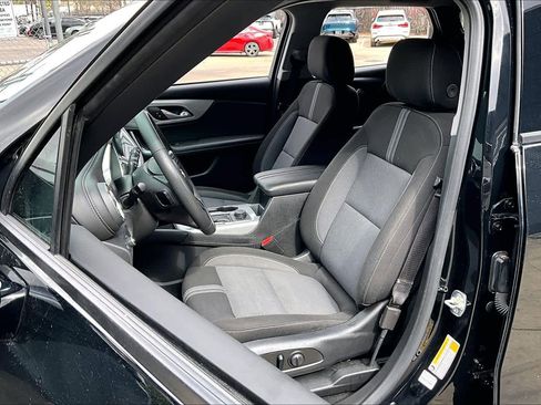 Used 2024 Chevrolet Blazer LT image 8