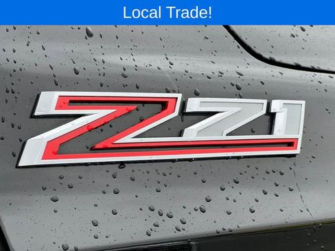 Used 2021 Chevrolet Suburban Z71 w/ Z71 Signature Package image 2