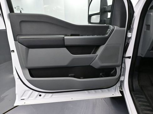 Used 2024 Ford F350 XLT w/ FX4 Off-Road Package image 19