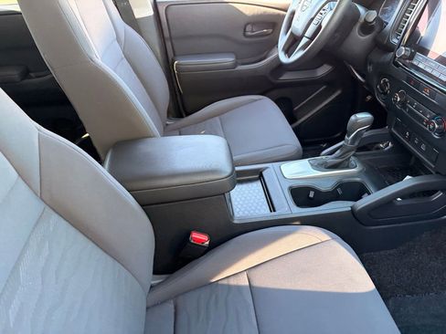 Certified 2022 Nissan Frontier S w/ Technology Package AWD/4WD image 12