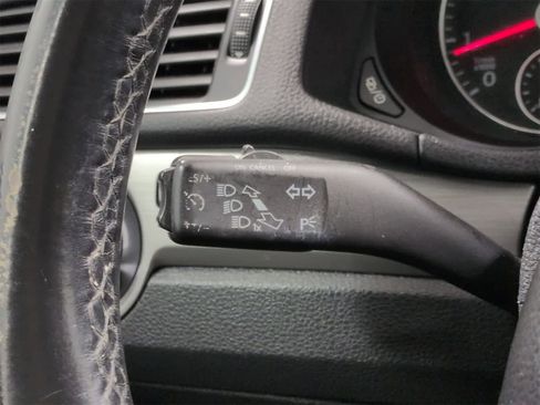 Used 2014 Volkswagen Passat 1.8T SE image 29