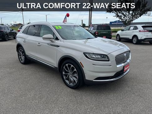 Used 2023 Lincoln Nautilus Reserve w/ Equipment Group 201A AWD/4WD image 9