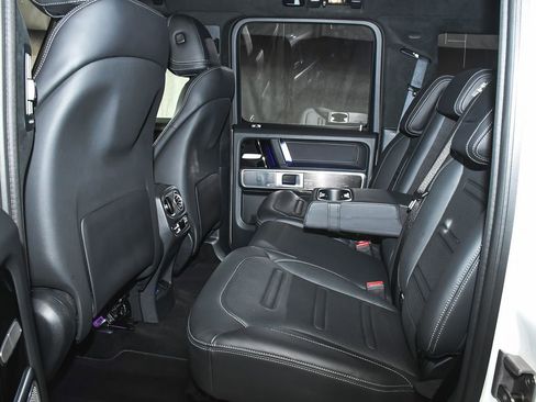Used 2025 Mercedes-Benz G 550 image 59