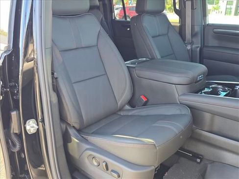 New 2026 Chevrolet Suburban RST w/ Comfort Package AWD/4WD image 14