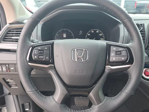 Used 2025 Honda Odyssey Elite image 14