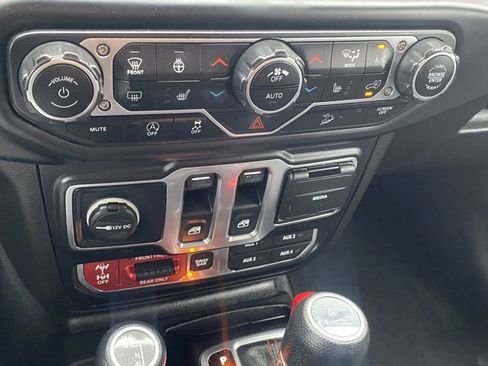 Used 2020 Jeep Wrangler Rubicon w/ Cold Weather Group image 21