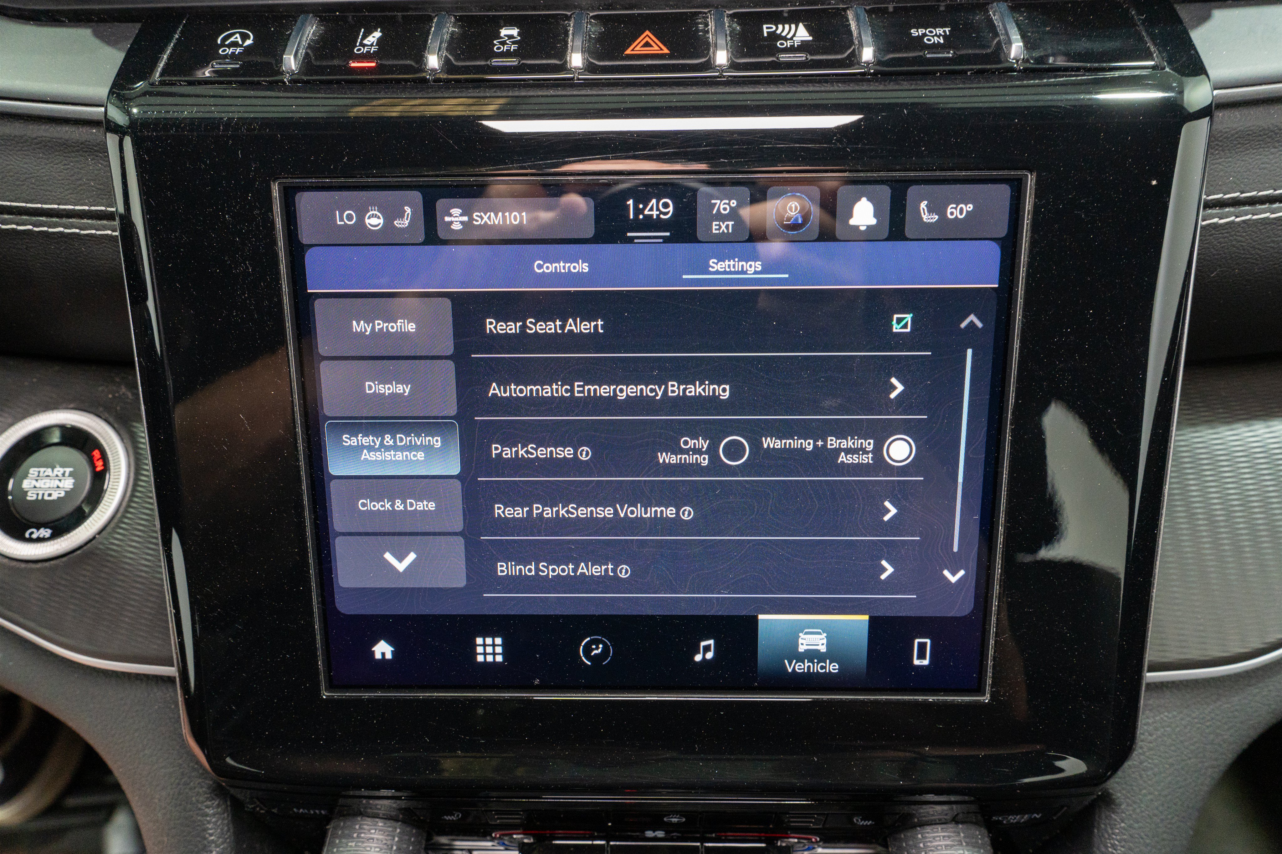Used 2023 Jeep Grand Cherokee L Laredo AWD/4WD image 19