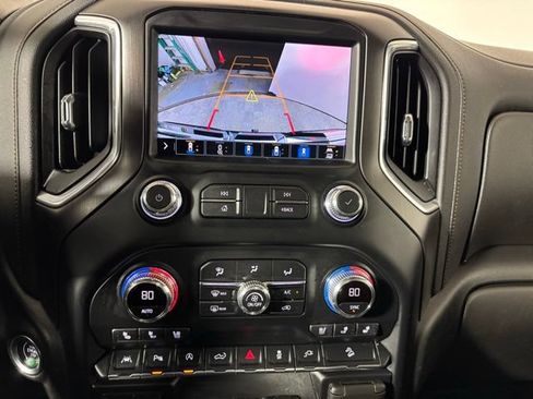 Used 2021 GMC Sierra 1500 AT4 w/ AT4 Premium Package AWD/4WD image 17