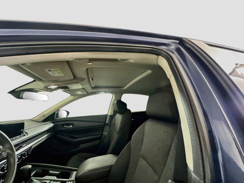Used 2025 Honda Accord SE image 32