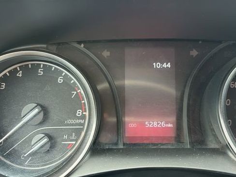 Used 2021 Toyota Camry SE FWD image 14